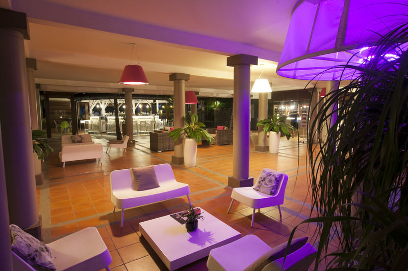 Hotel Les Creoles Saint-Gilles-les Bains Eksteriør billede